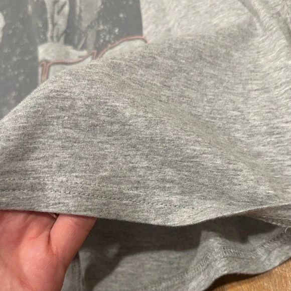 *last chance* AC/DC Gray Graphic T-Shirt - Picture 8 of 13